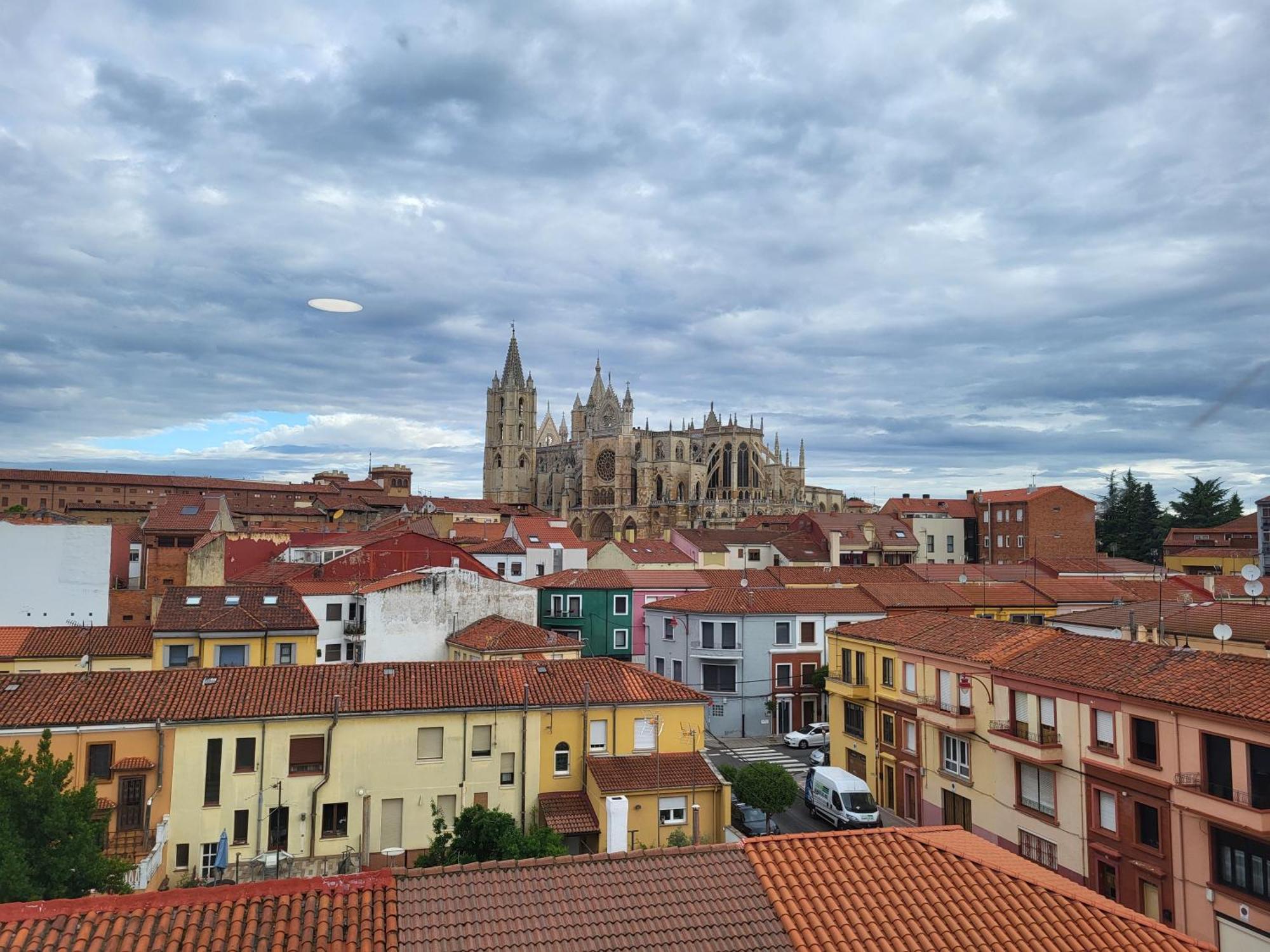 Catedral De Leon II Apartment Ngoại thất bức ảnh